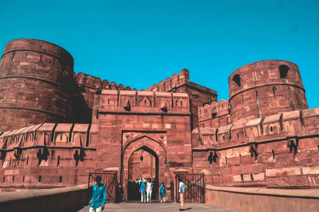 India Tour Packages 8 A group of tourists at the entrance of Agra Fort during their India Group Tour with Travel With Vasco.