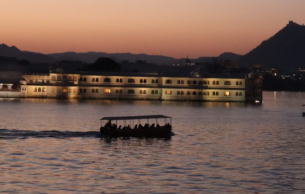 Udaipur - the city of lakes Top Tourist Destinations in India